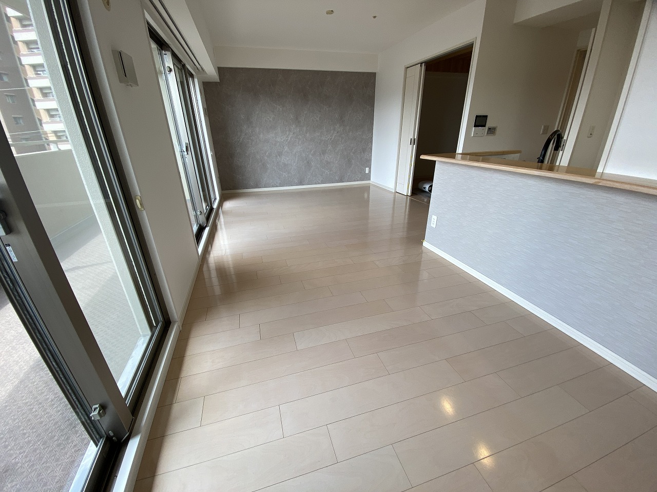 【枚方市】S様/キッチン入替・アクセントクロス他イメージ