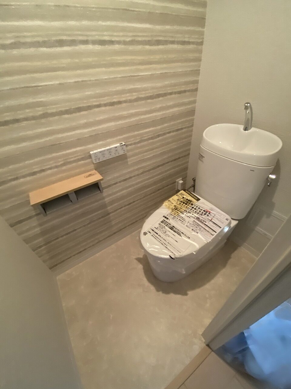 【枚方市】S様/キッチン入替・アクセントクロス他イメージ