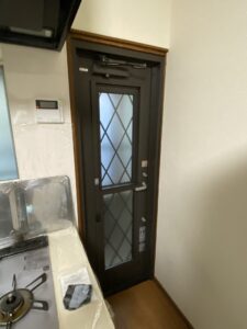 【高槻市】K様/玄関扉・勝手口交換イメージ